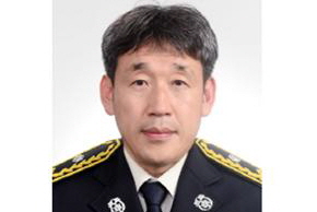 거제소방서 예방안전과 최규식 소방관  선착장 바다에 빠진 익수자 구조